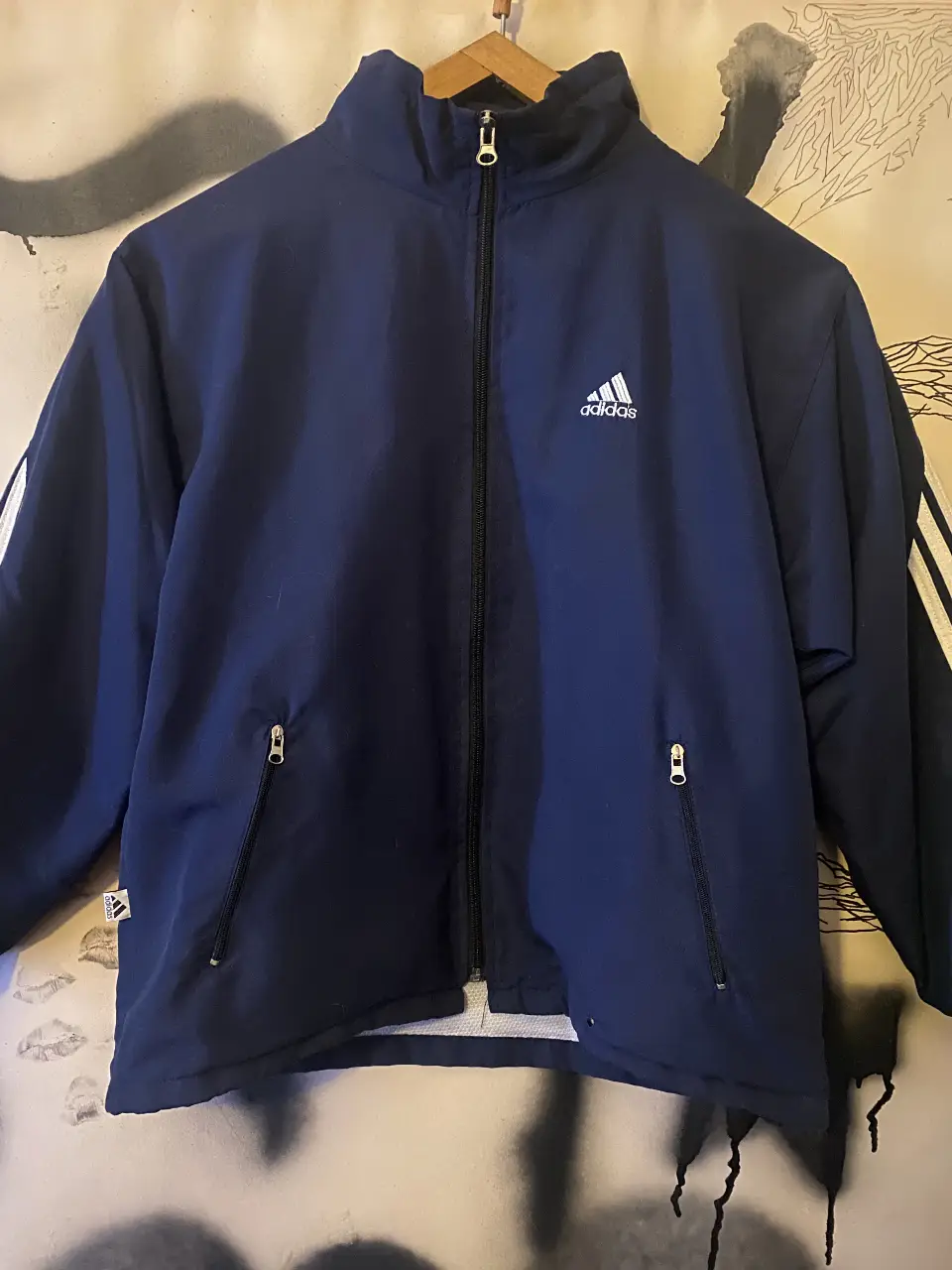 Buzo adidas - Vista 2