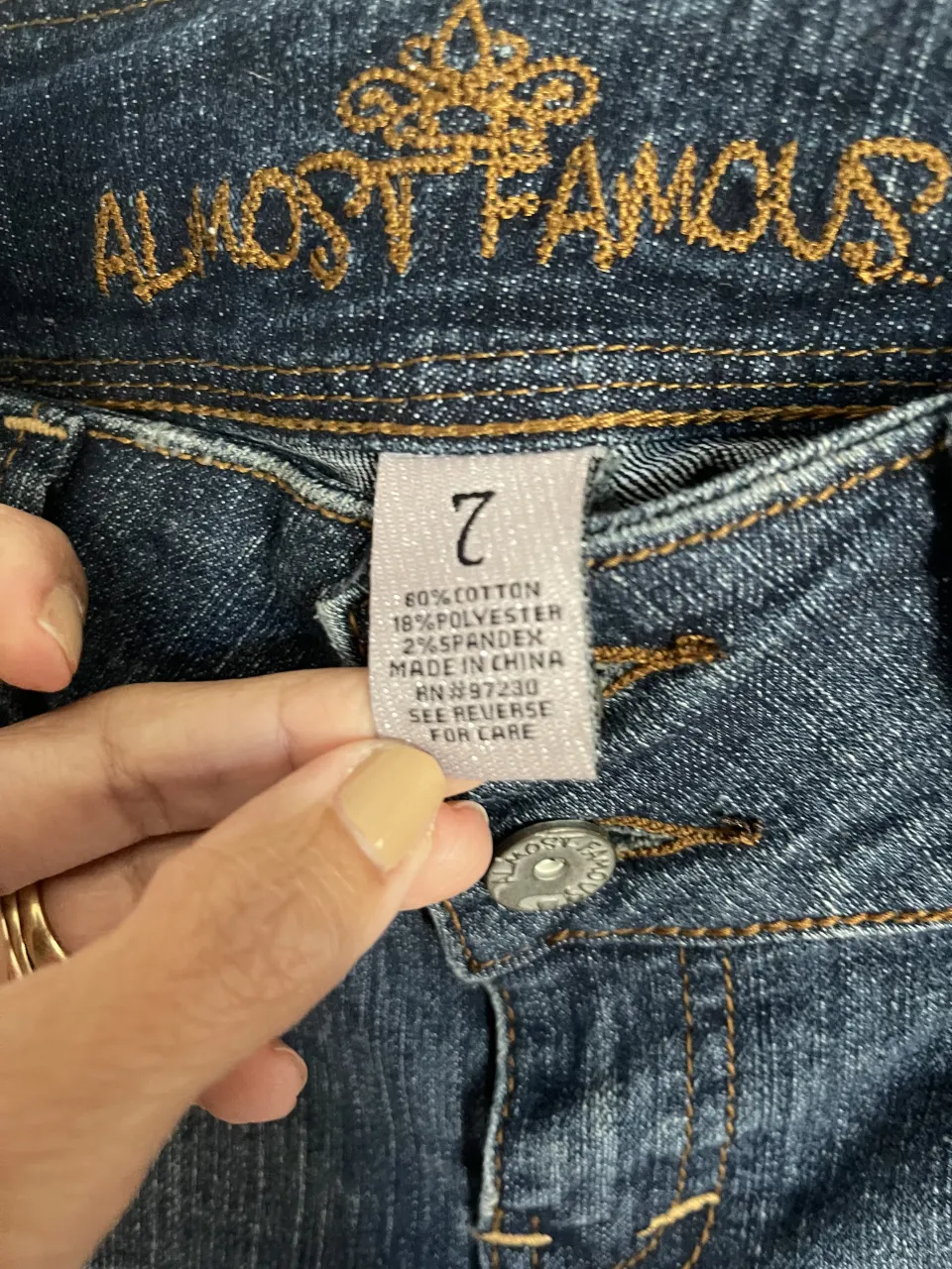 Jean ALMOST FAMOUS - Vista 2