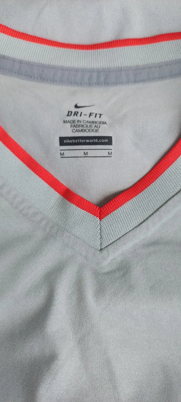 Remera Nike - Vista 3