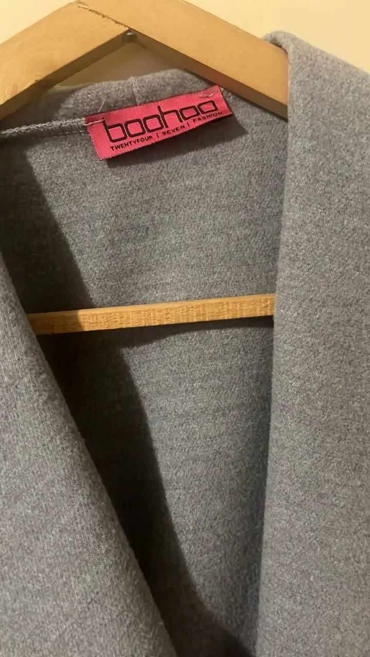 Tapado Boohoo - Vista 3