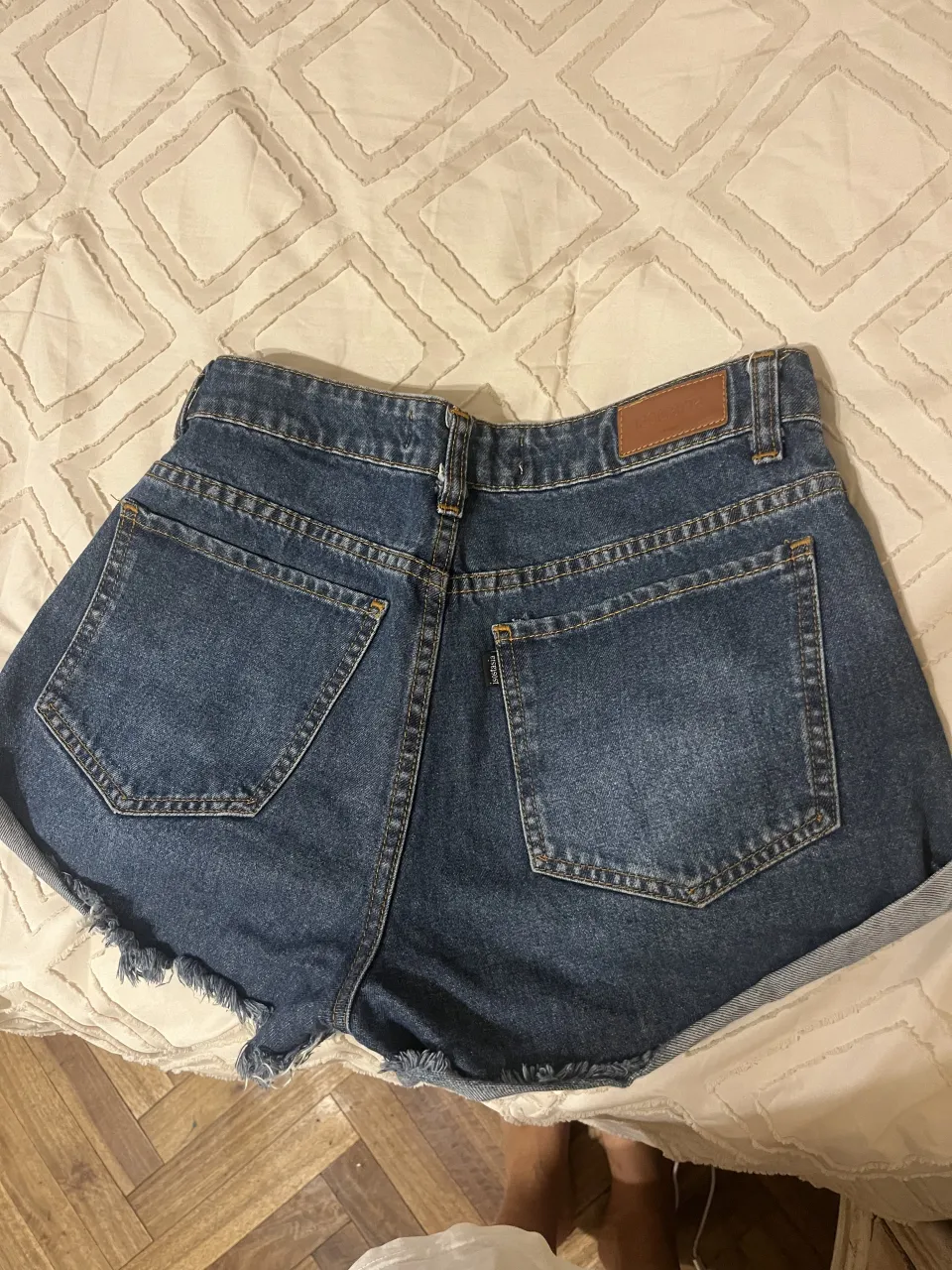 Short Isostasia - Vista 3