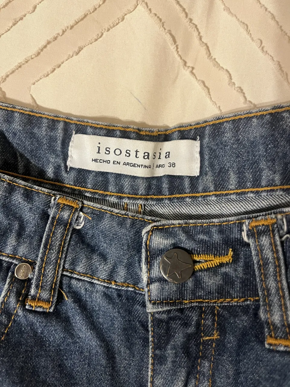 Short Isostasia - Vista 2