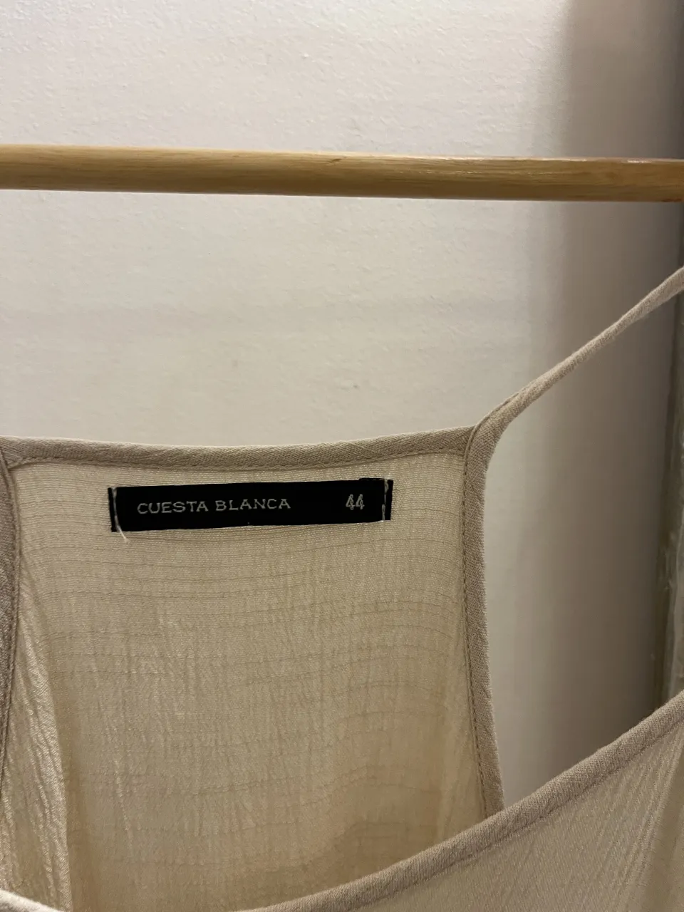 Musculosa Cuesta Blanca - Vista 2