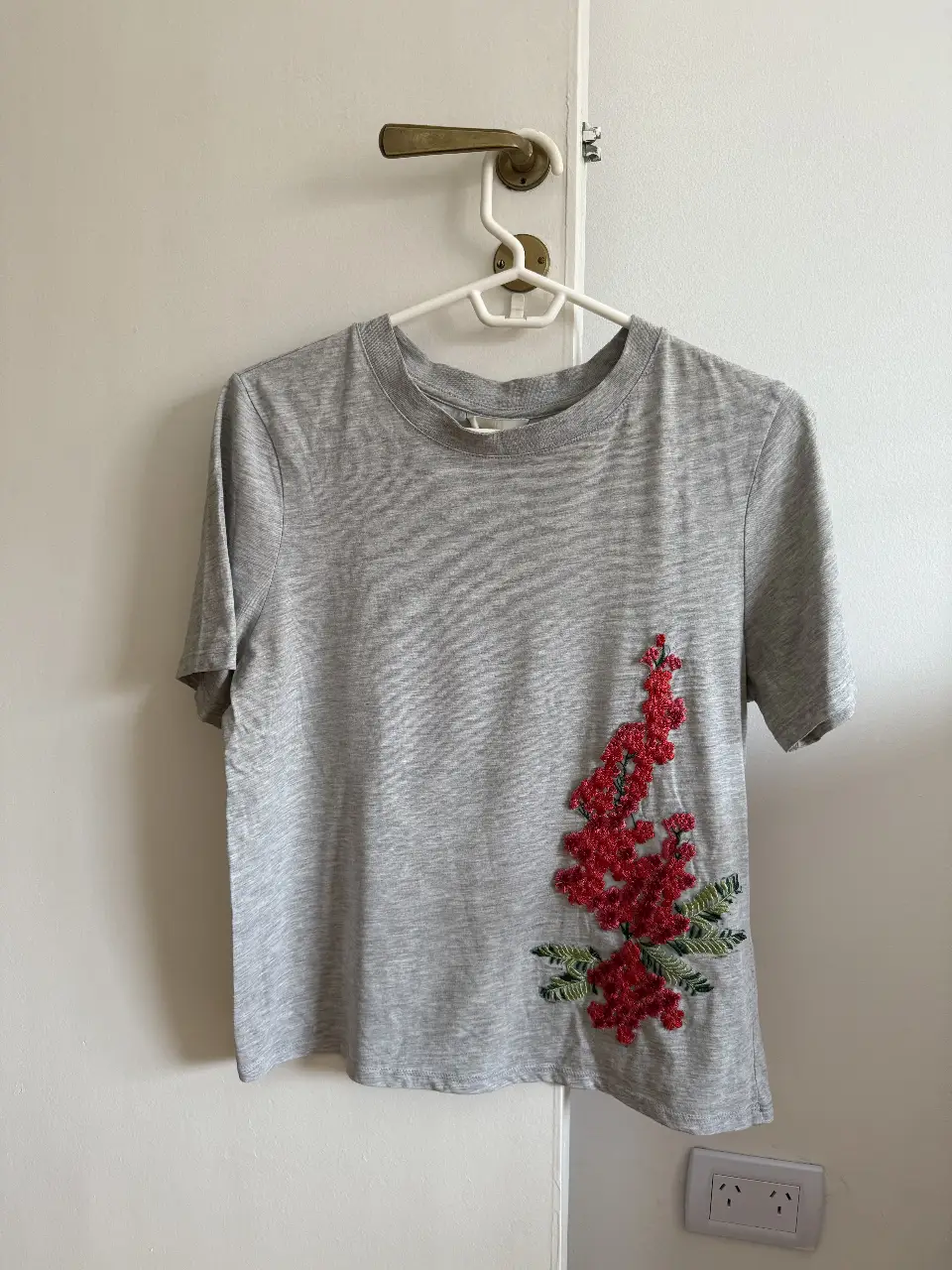 Remera H&M - Vista 3