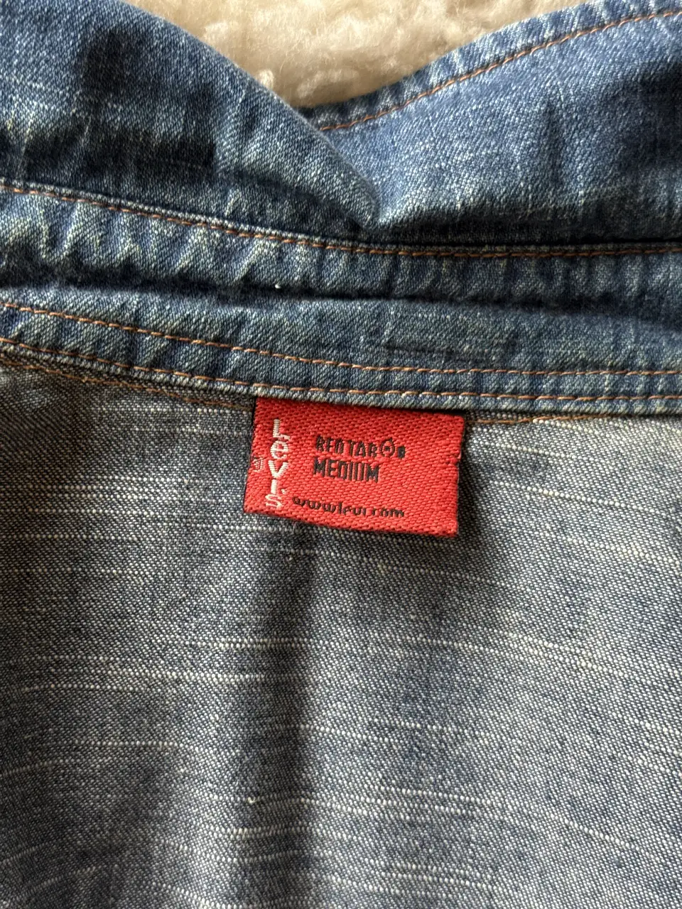 Campera Levi's - Vista 6