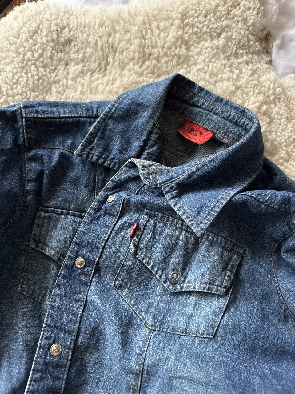 Campera Levi's - Vista 5