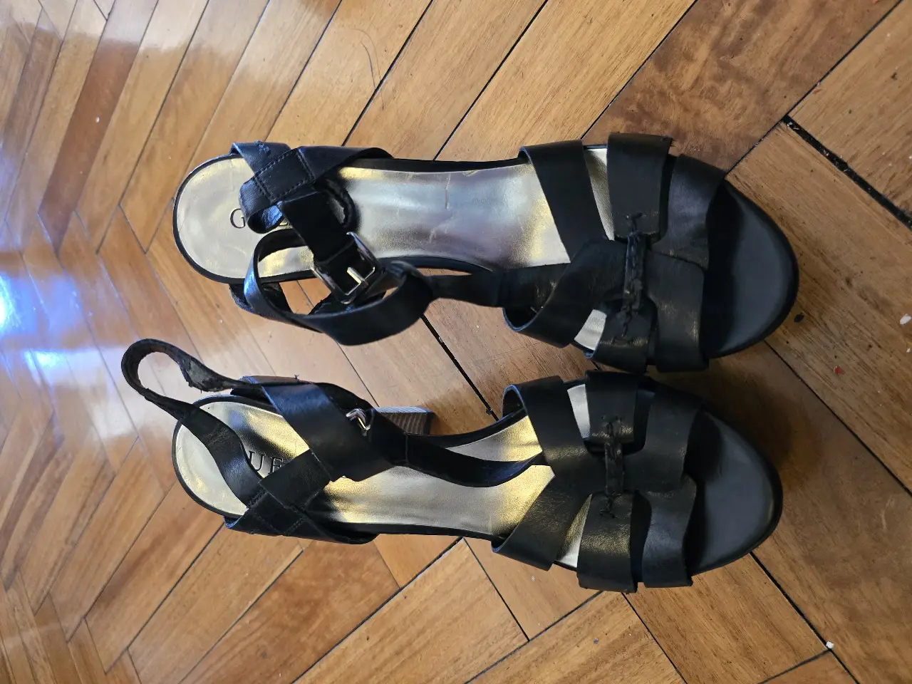 Sandalias GUESS - Vista 3