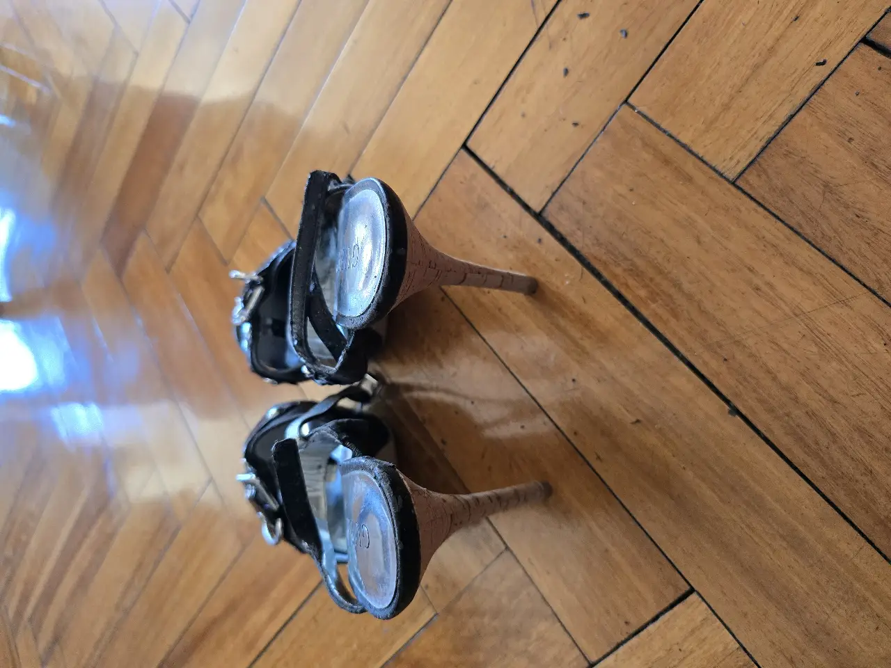 Sandalias GUESS - Vista 2