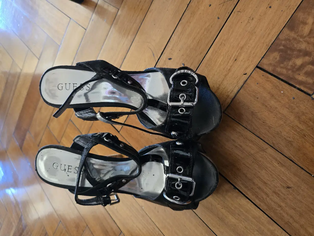 Sandalias GUESS - Vista 3