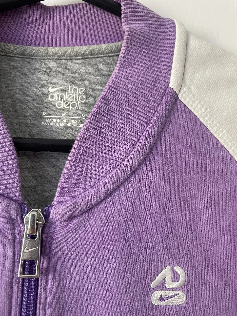 Campera Nike - Vista 4