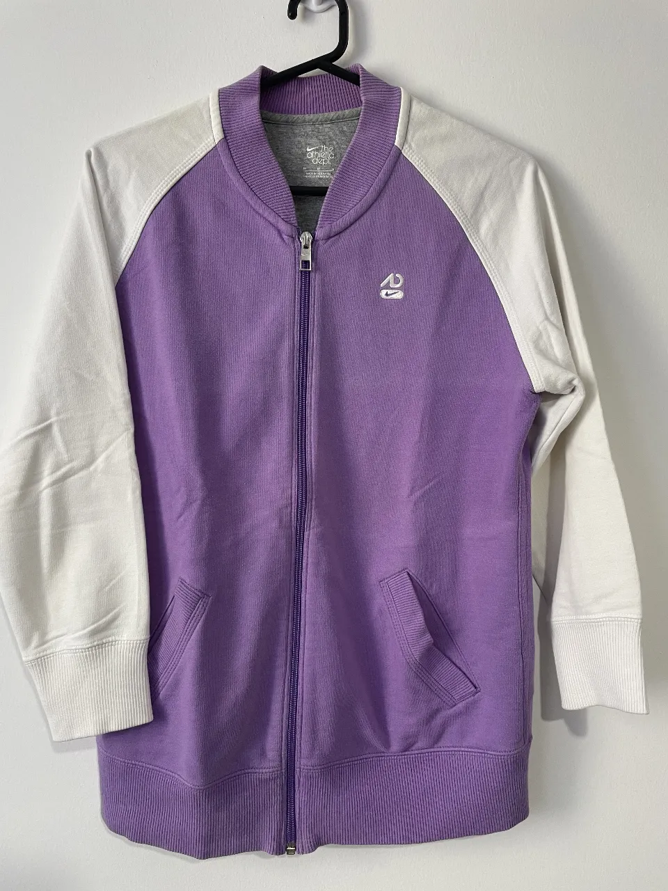 Campera Nike - Vista 2