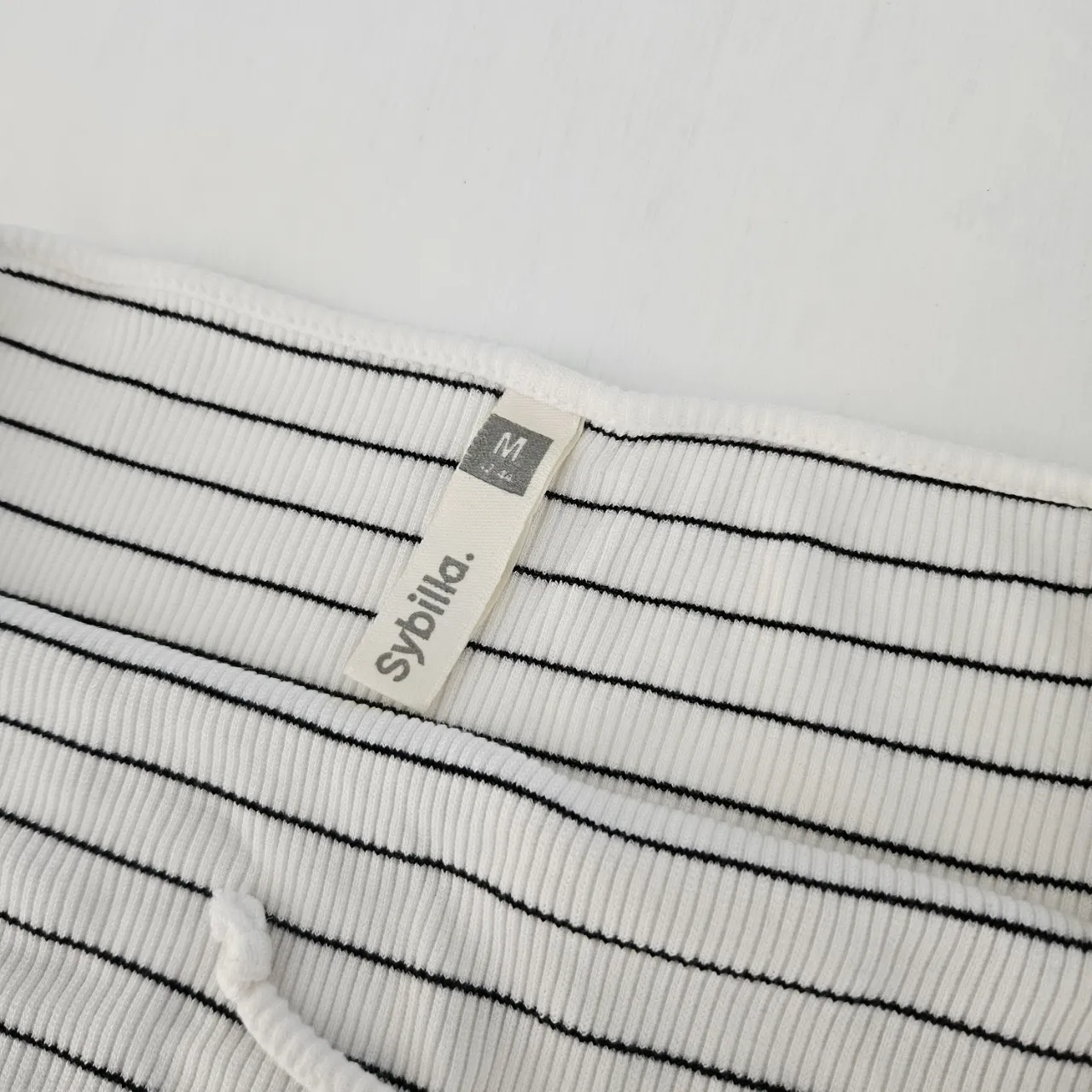 Top Sybilla - Vista 3