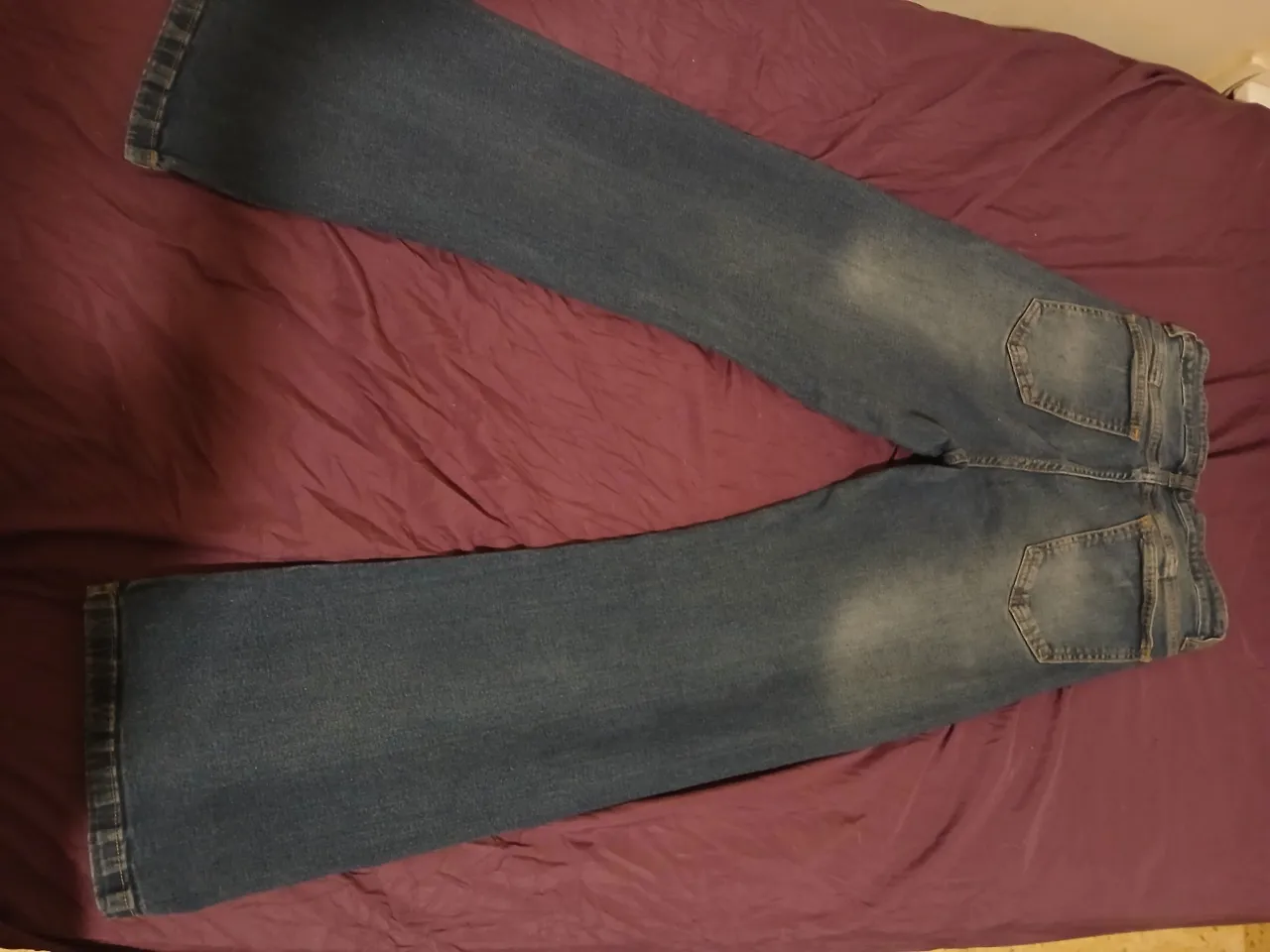 Jean Thirty three - Vista 2