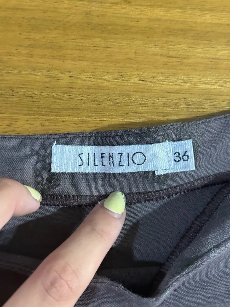 Pollera Silenzio - Vista 5
