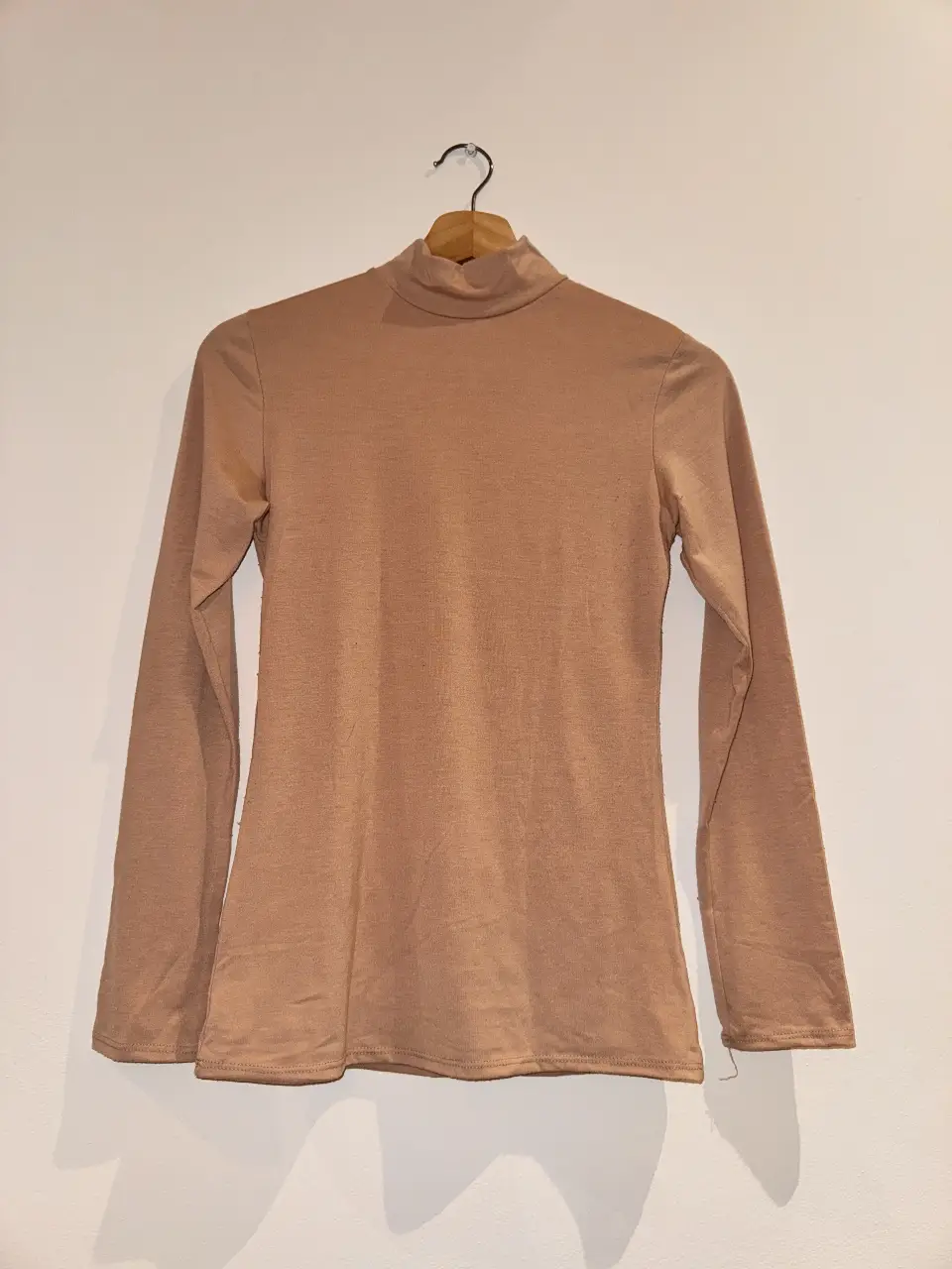 Remera Beige - Vista 2