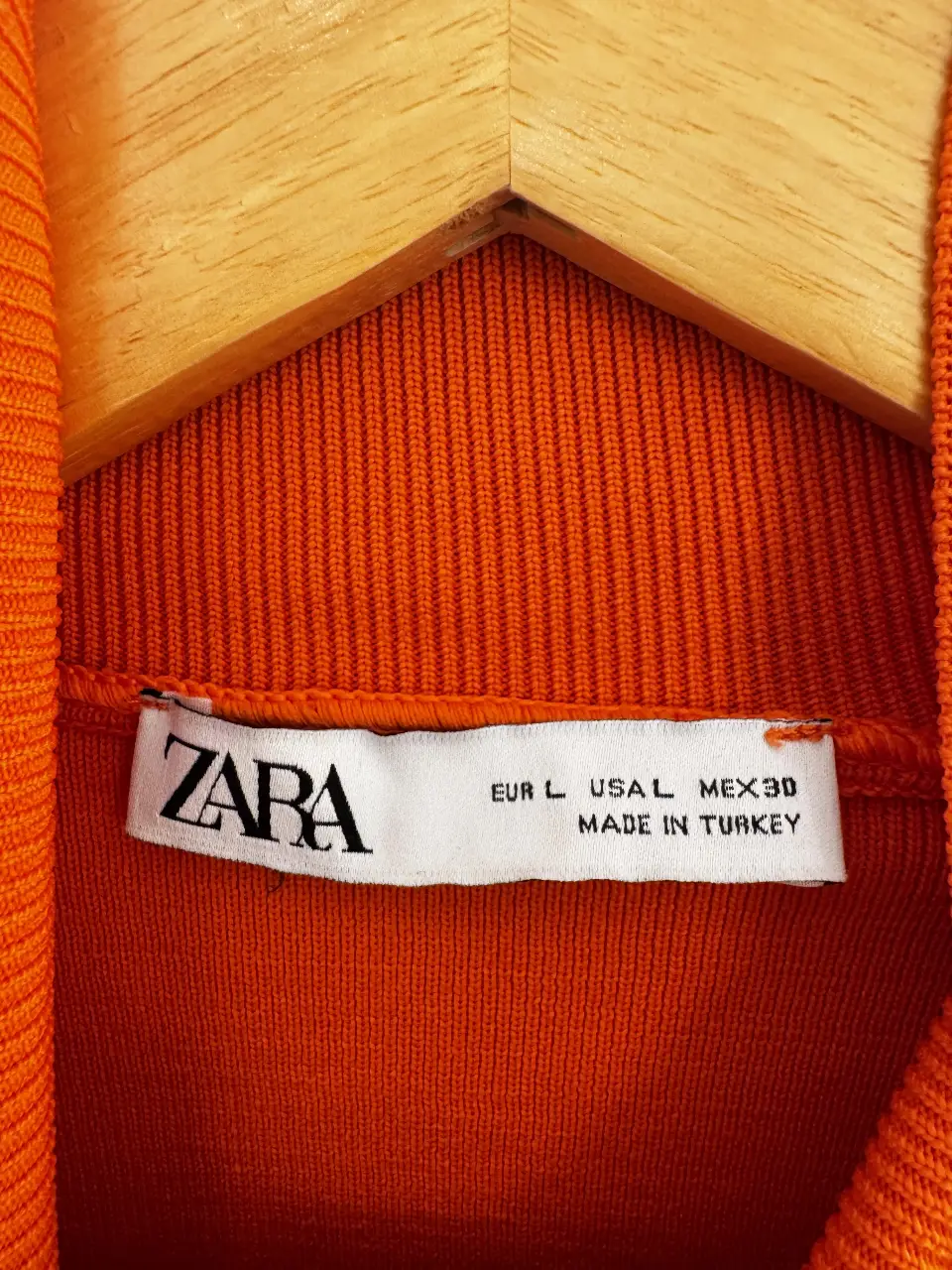 Remera Zara - Vista 3