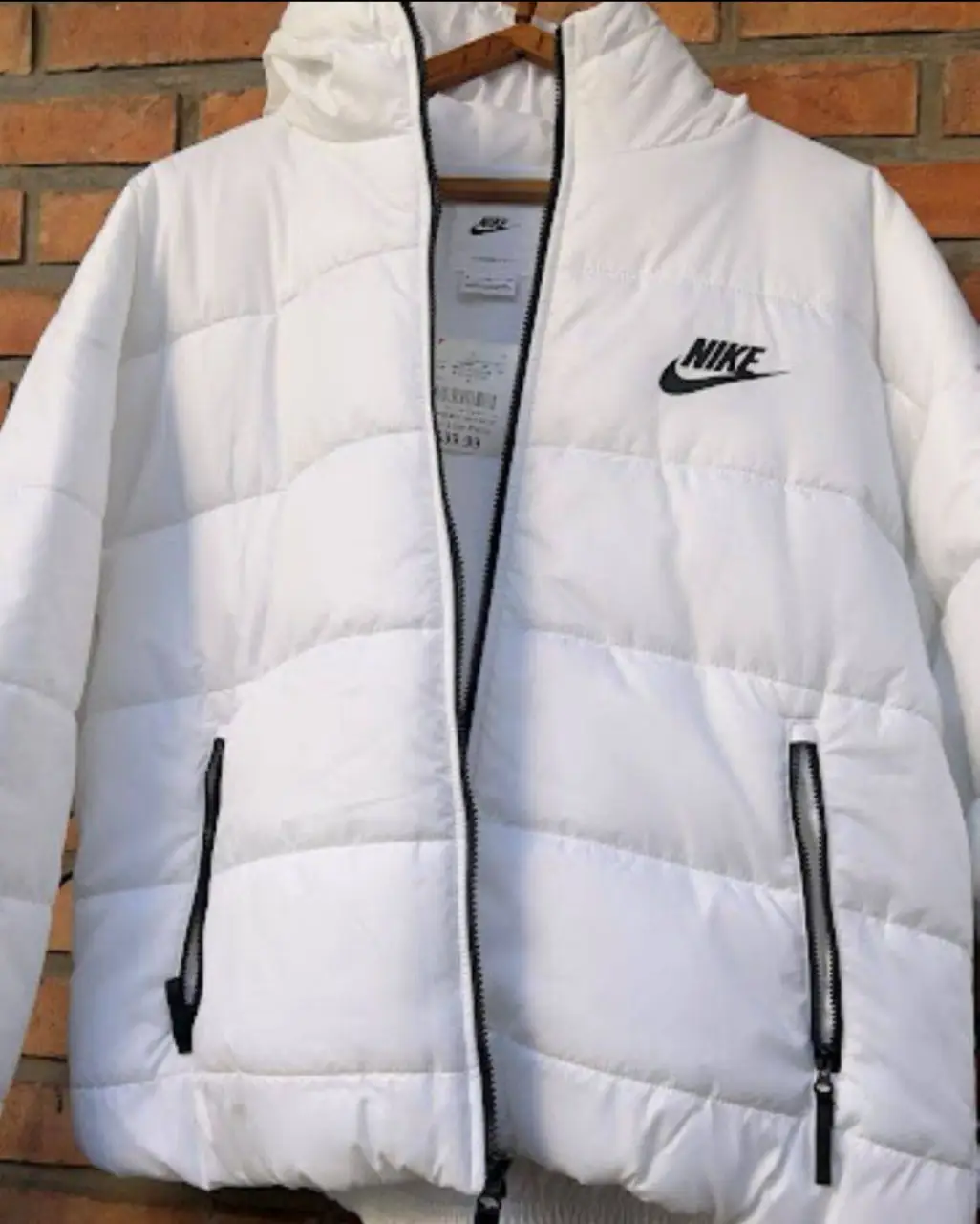 Campera Nike - Vista 3