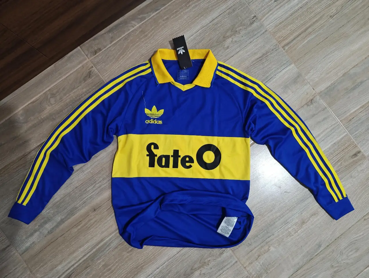 Camiseta adidas - Vista 2