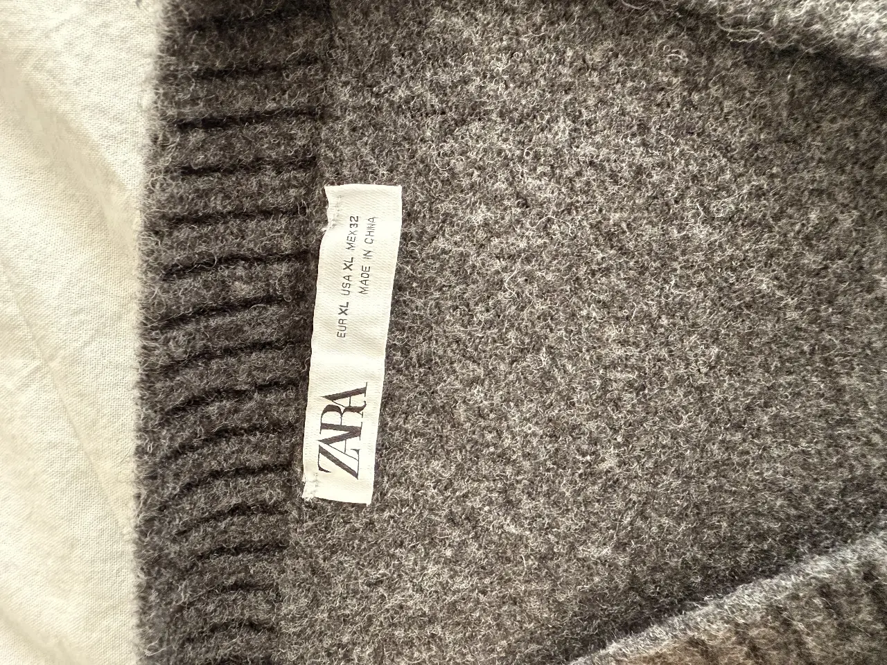 Sweater Zara - Vista 2
