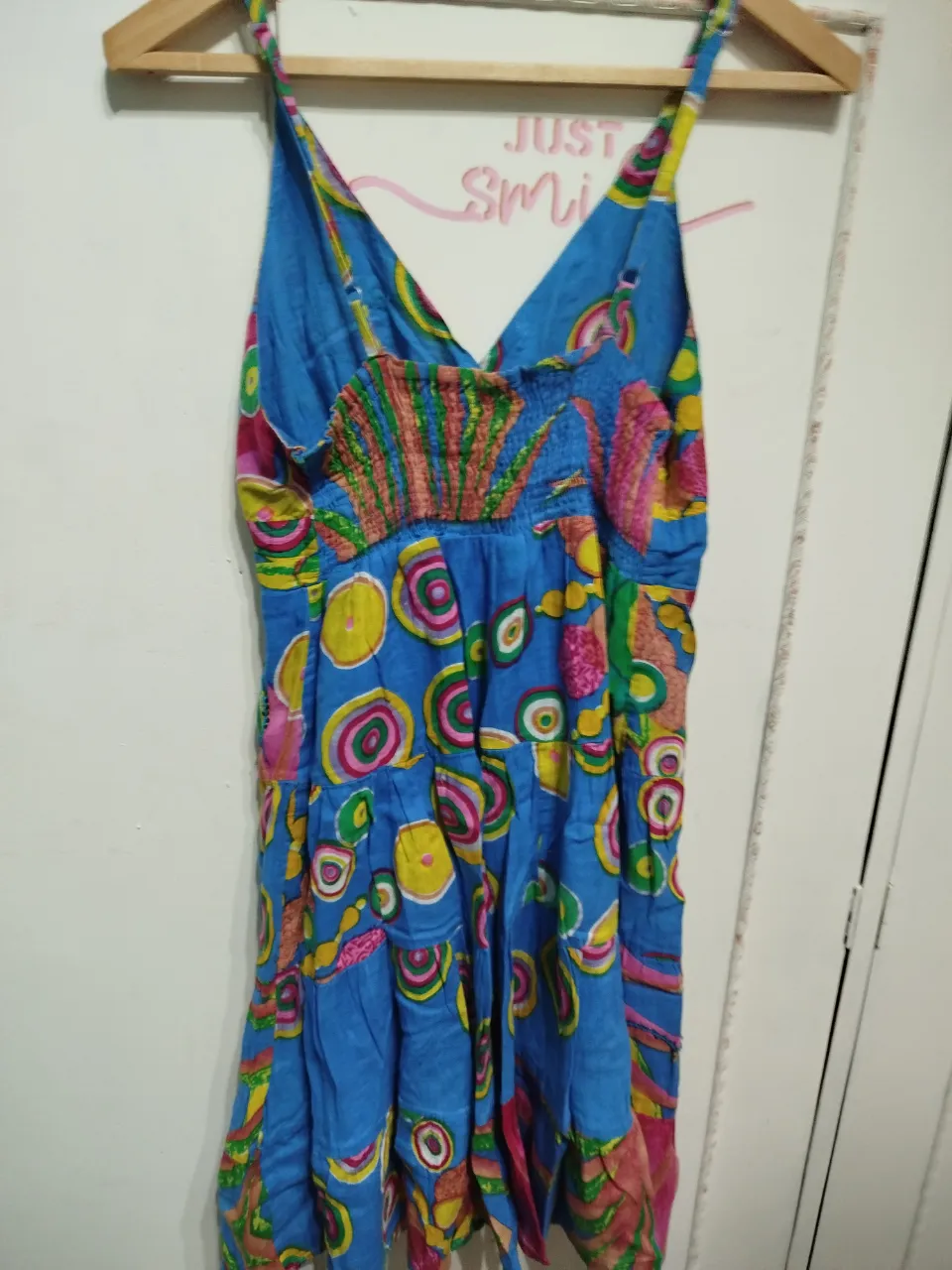 Vestido hippie colorido, corto, con forro tipo bambula. Está nuevo, no lo usé nunca porque engordé y no me queda:( Perfecto para el veranito! 