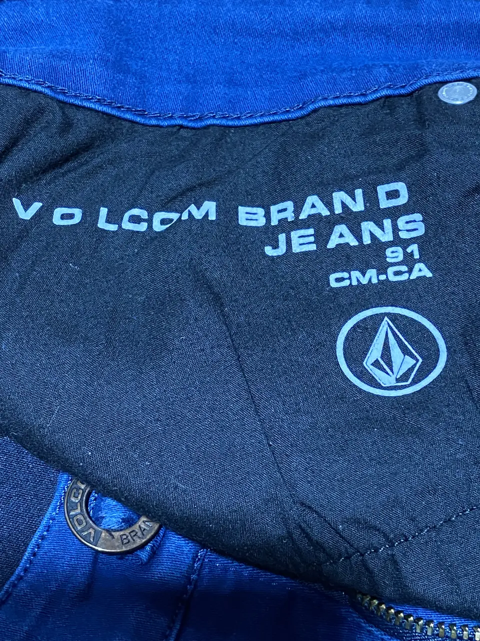 Jean Volcom - Vista 3