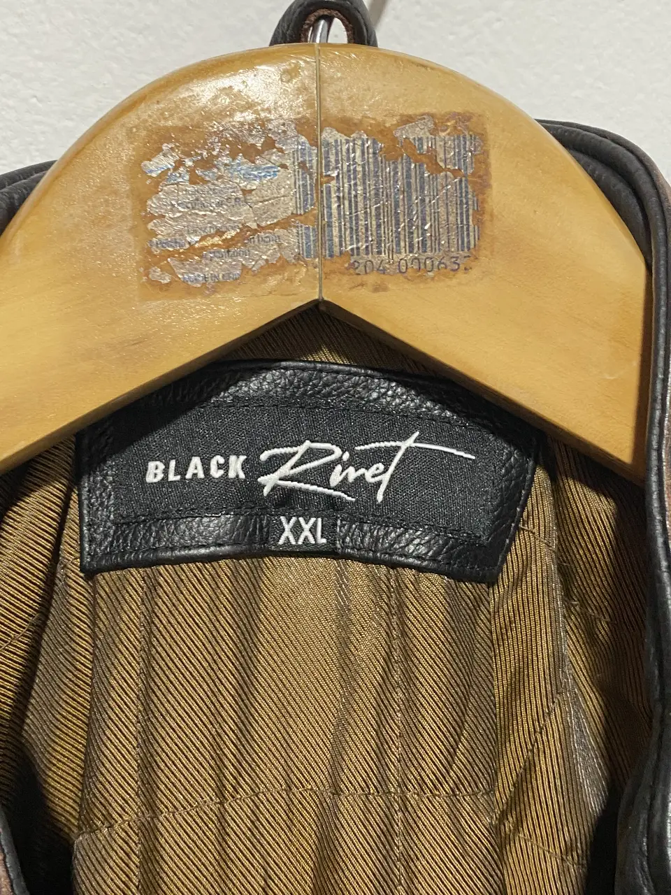 Campera Black Rimet - Vista 3