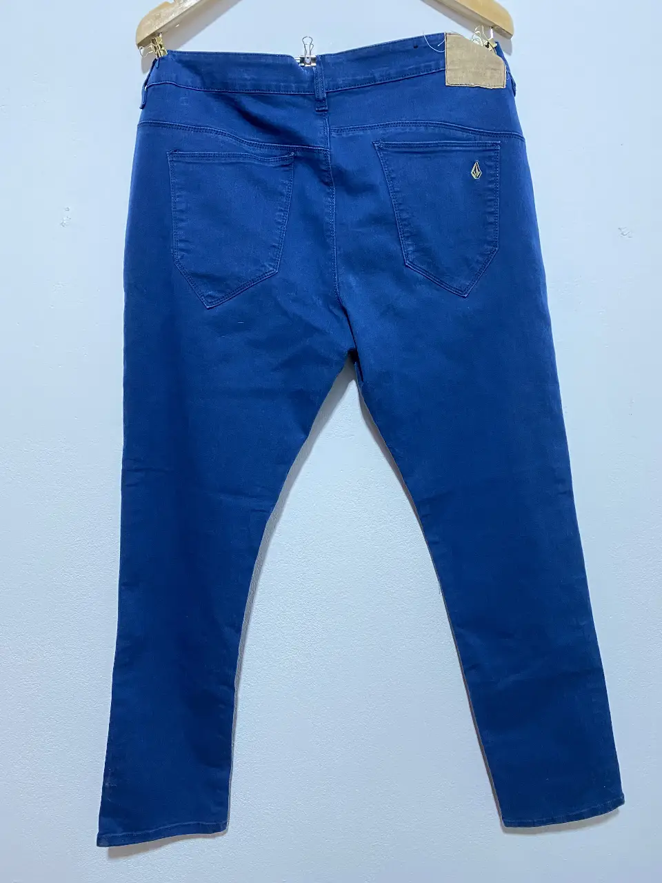 Jean Volcom - Vista 2