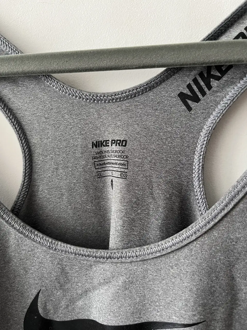 Musculosa Nike - Vista 2