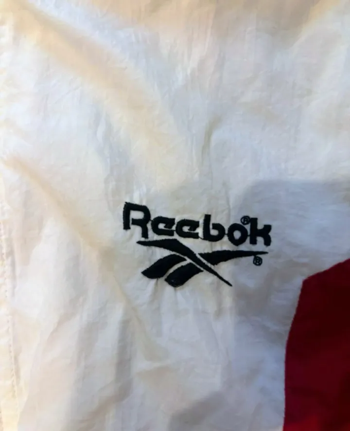 Buzo Reebok - Vista 3