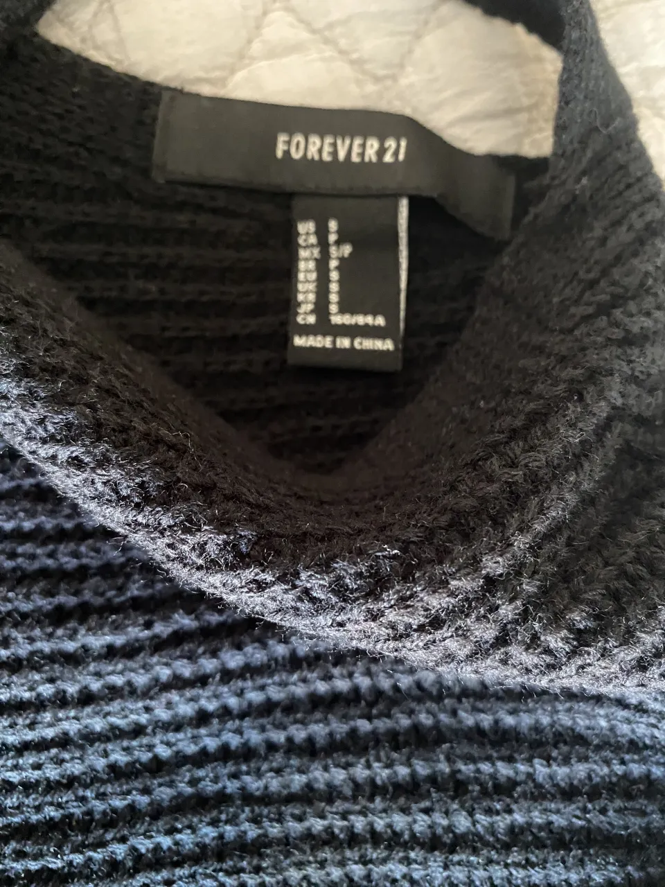 Sweater Forever 21 - Vista 2