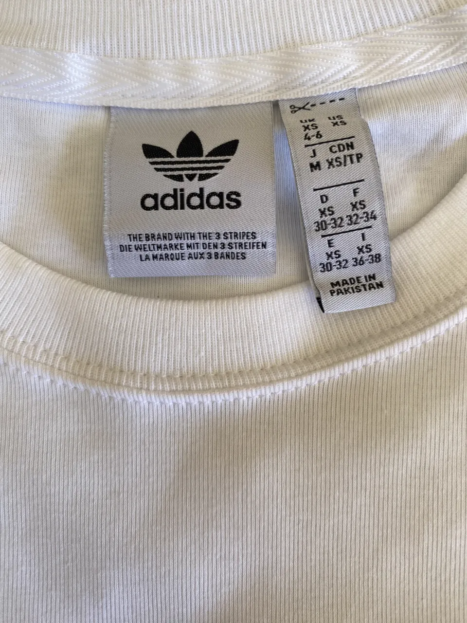 Remera adidas - Vista 5