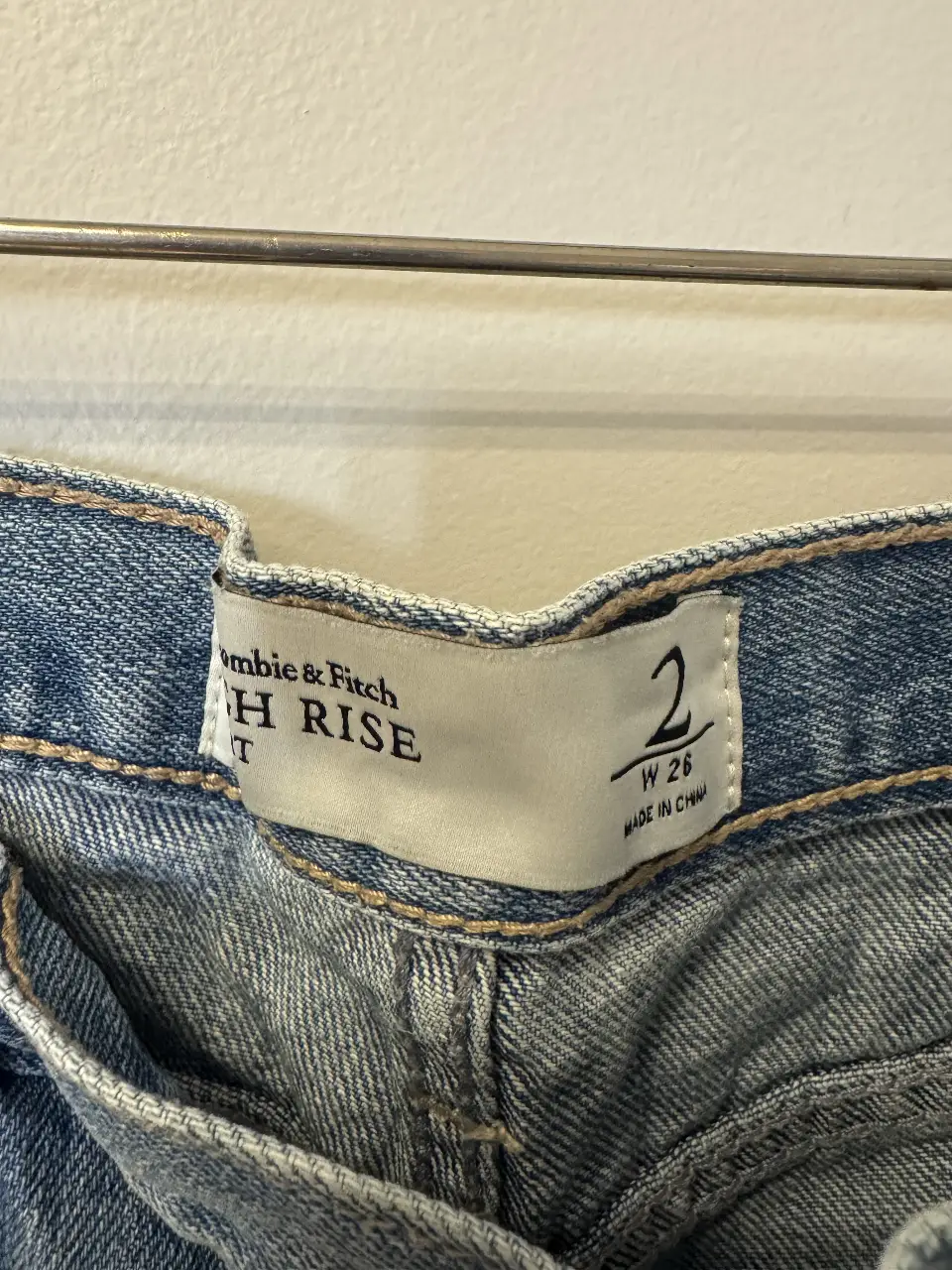 Short Abercrombie & Fitch - Vista 2