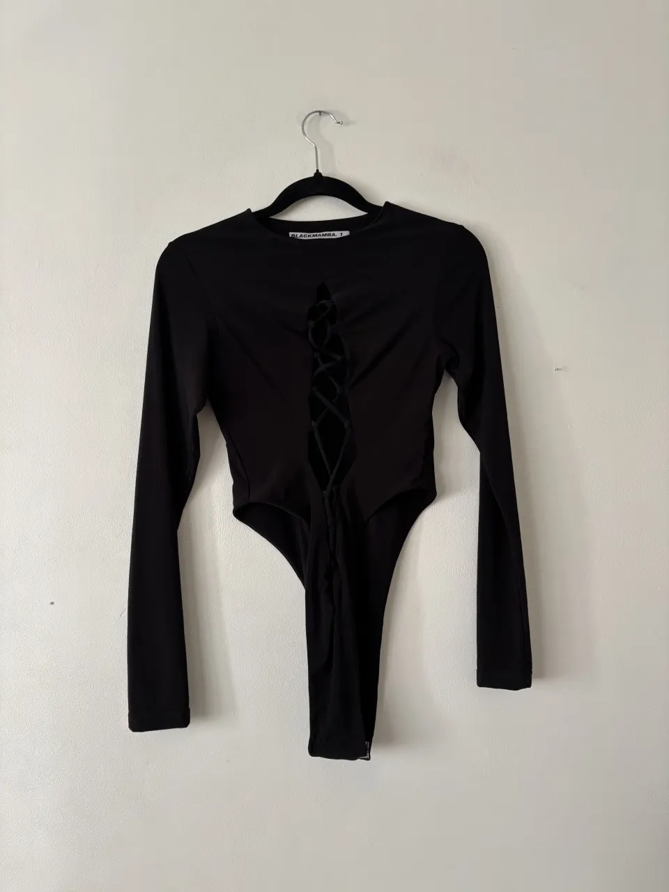 Body BLACKMAMBA - Vista 2