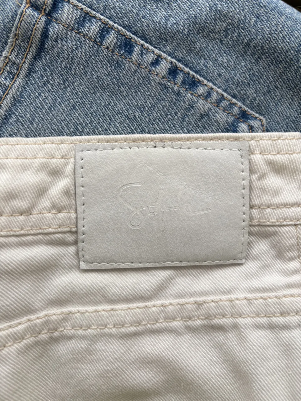 Minifalda Sofia Sarkany - Vista 4