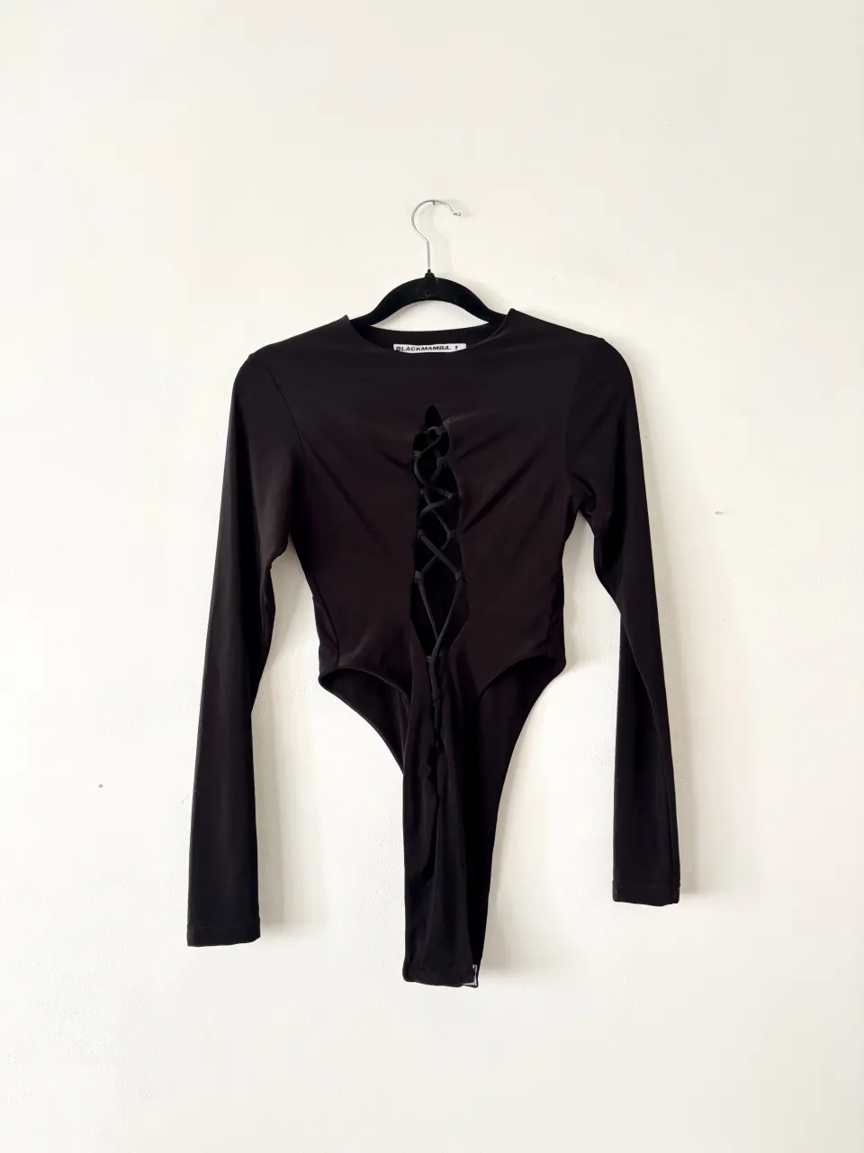 Body BLACKMAMBA - Vista 2