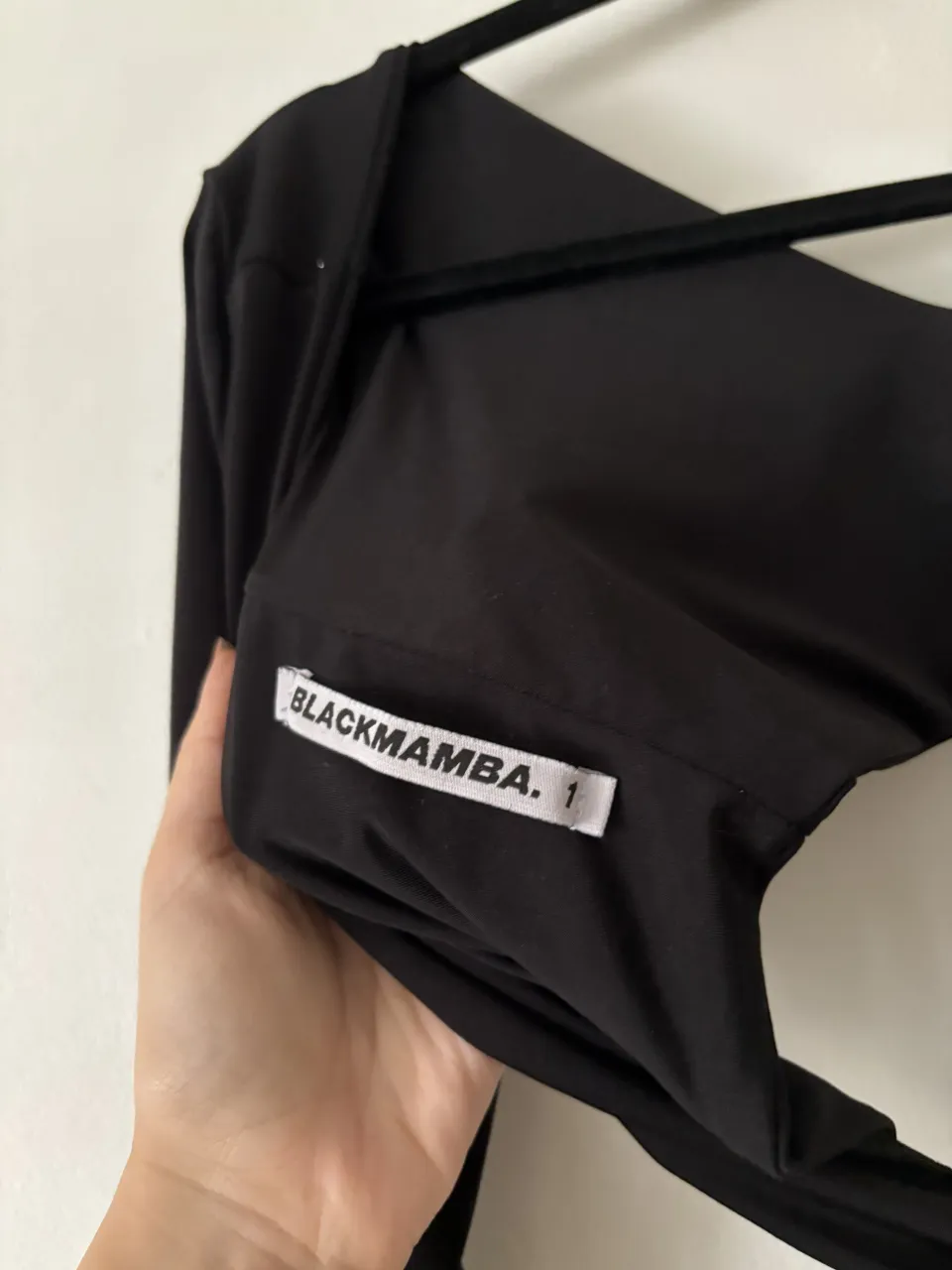 Top BLACKMAMBA - Vista 3