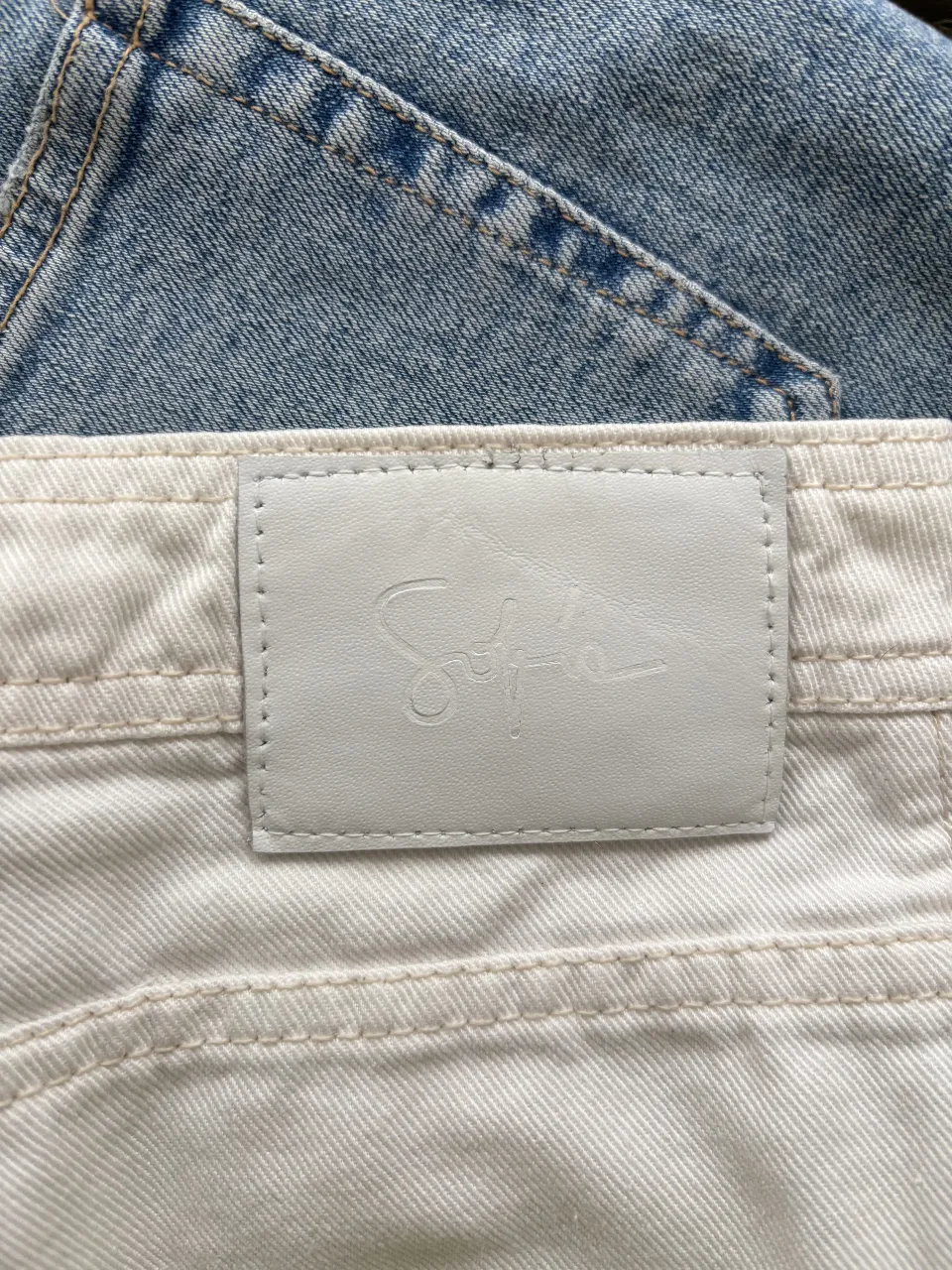 Minifalda Sofia Sarkany - Vista 4