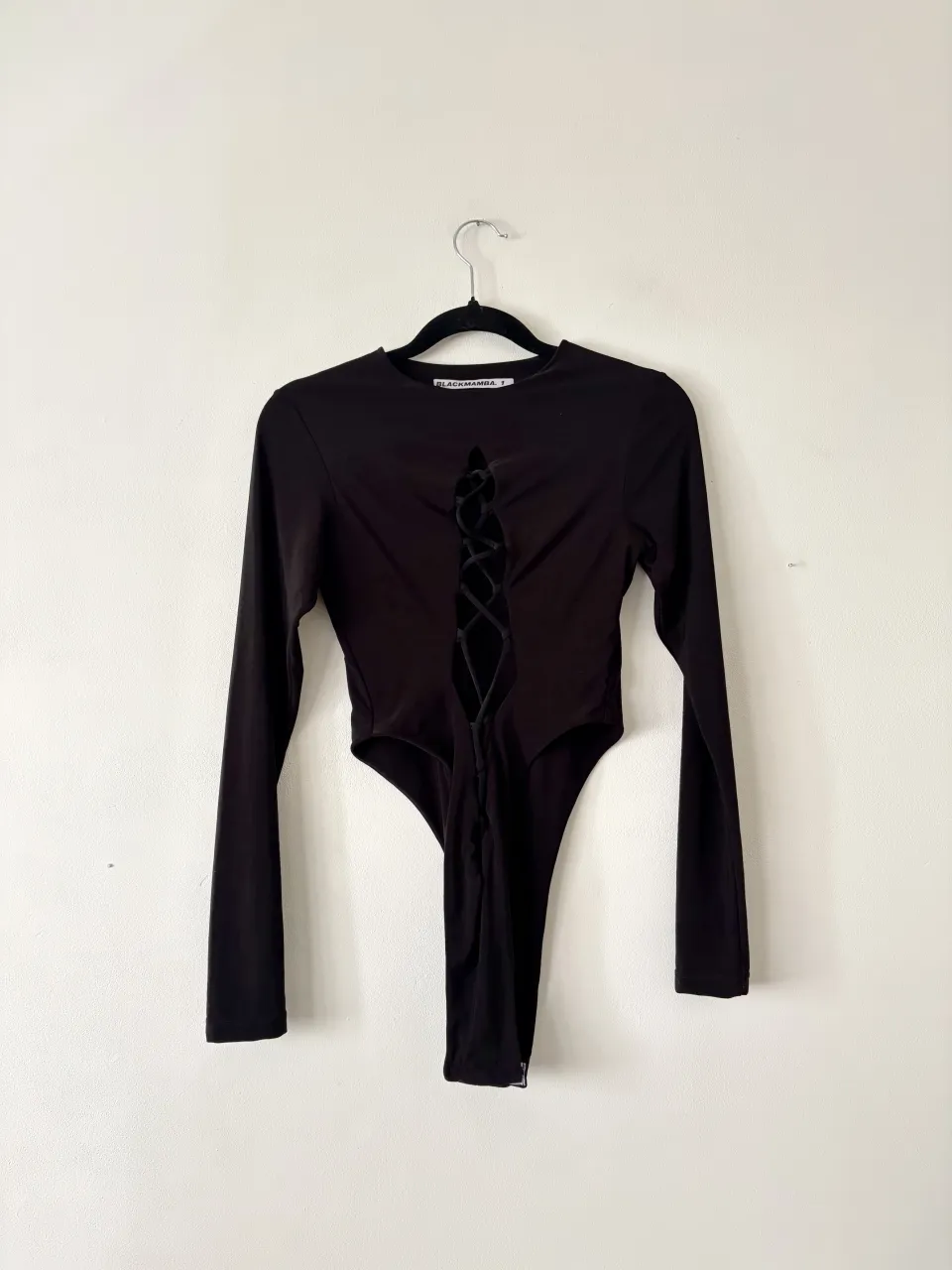 Body BLACKMAMBA - Vista 2
