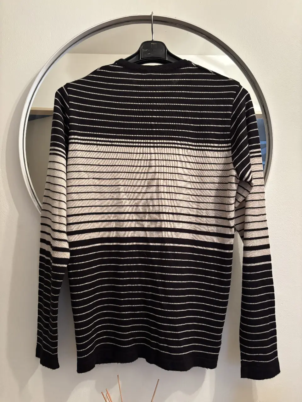 Sweater Quarry-Technical Brand - Vista 4