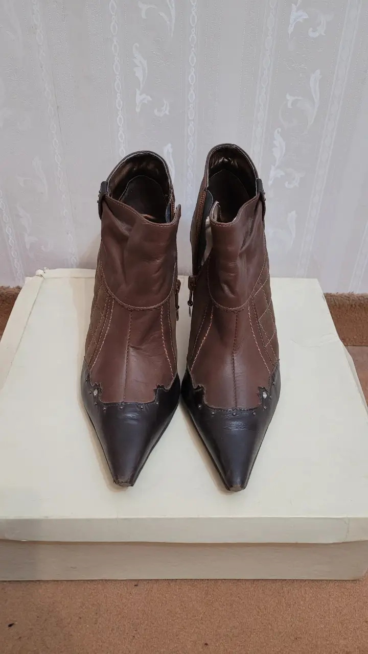 Botines Otro - Vista 2