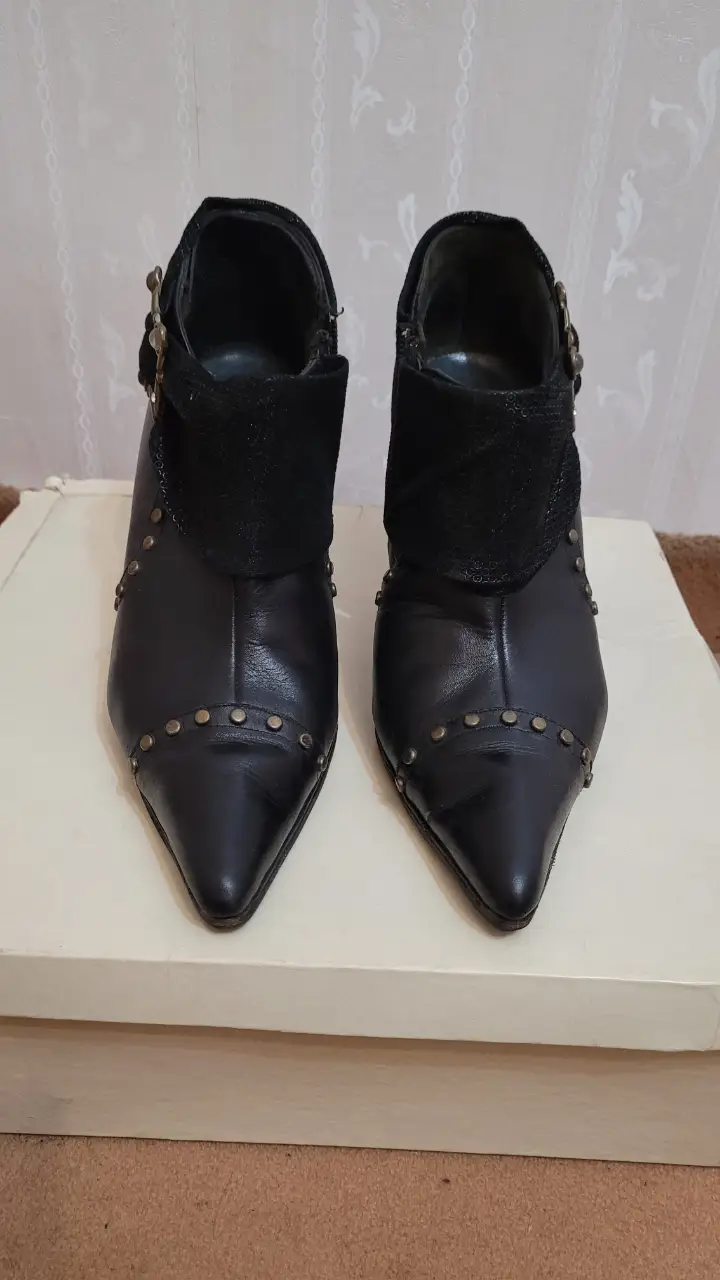 Botines Otro - Vista 2
