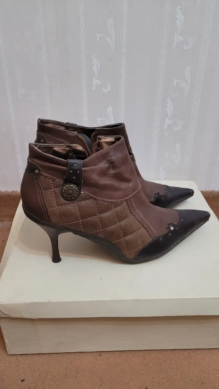 Botines Otro - Vista 3