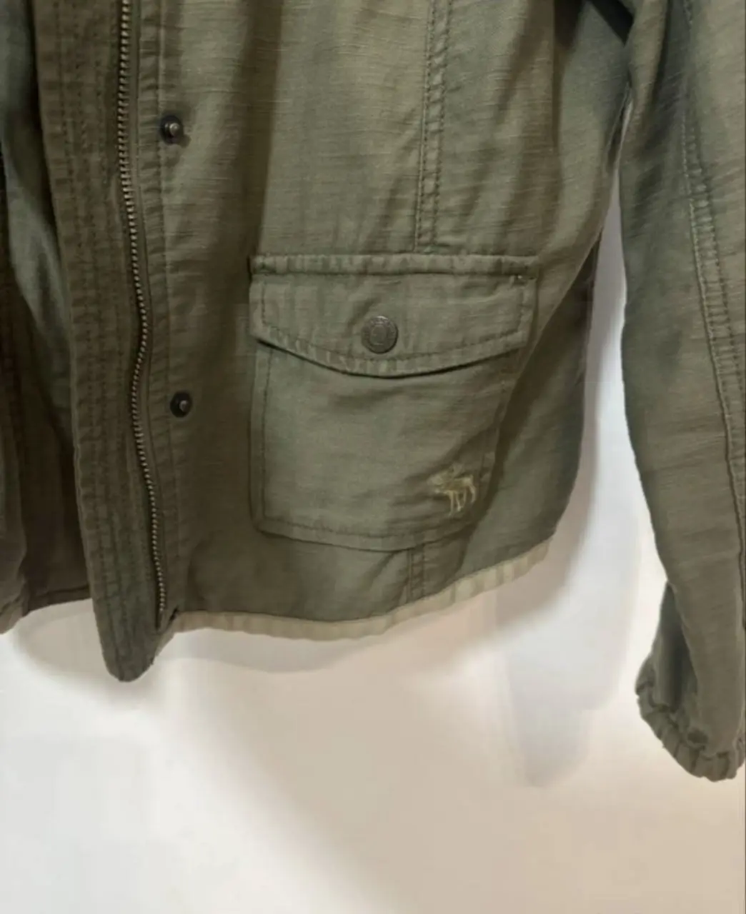 Campera Abercrombie & Fitch - Vista 3