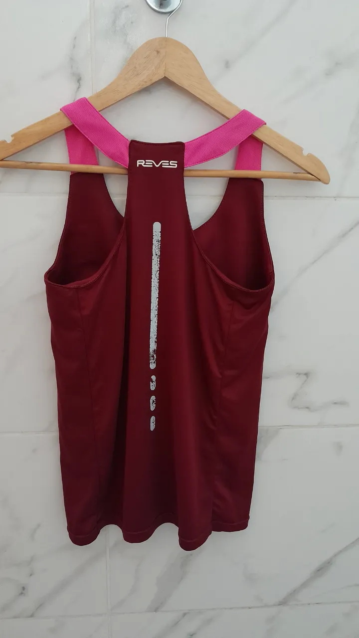 Musculosa Reves - Vista 3