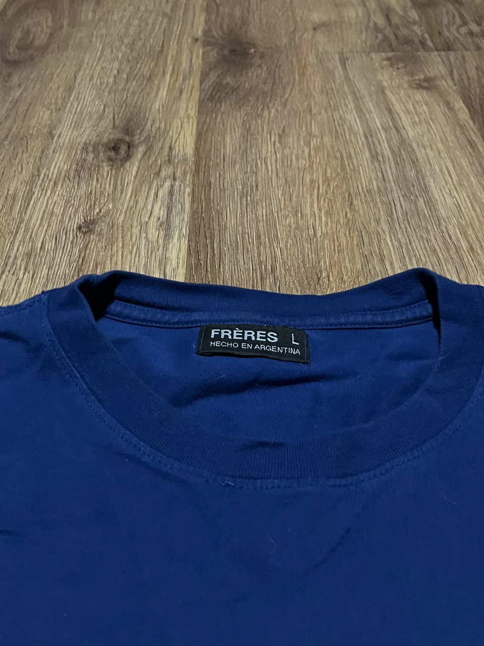 Remera Feres - Vista 3