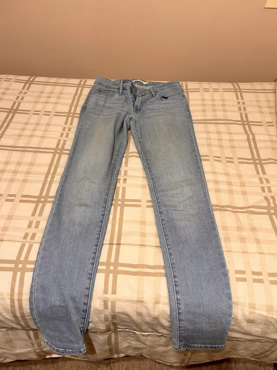 Jean Levi Strauss & Co. - Vista 4