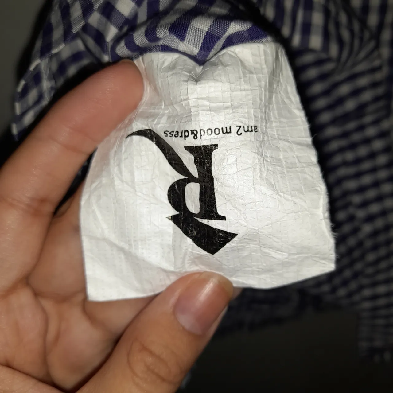 Remera Present serie - Vista 7