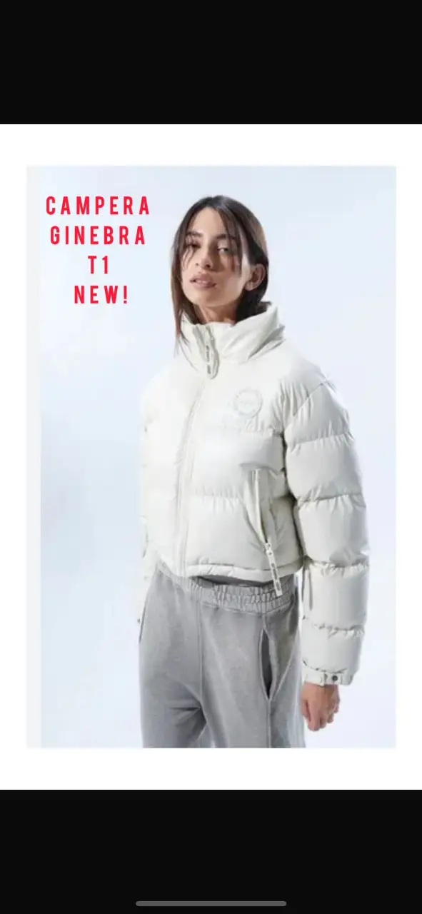 Campera puffer de mujer, color off white, con cuello alto y cierre. Ideal para el invierno. Nueva sin etiqueta . Sin uso Marca Ginebra