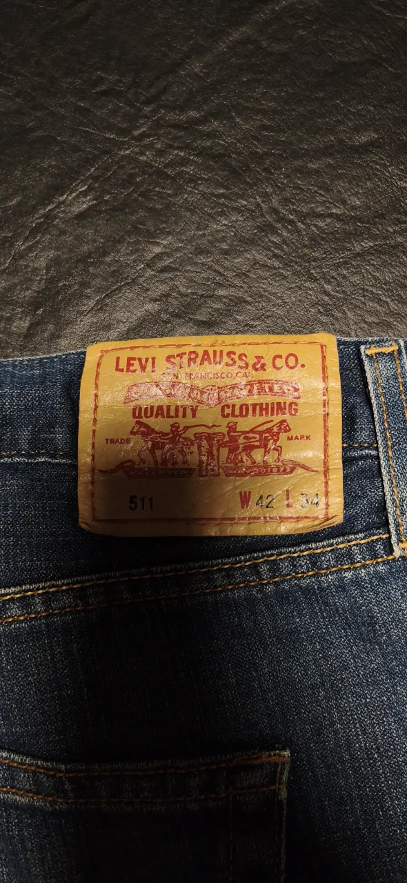 Jean Levi's - Vista 4