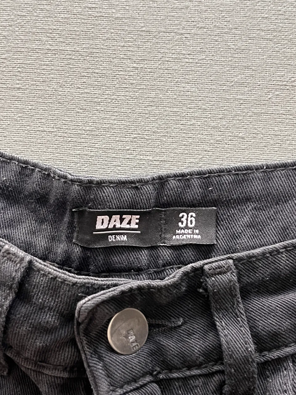 Short Daze - Vista 3